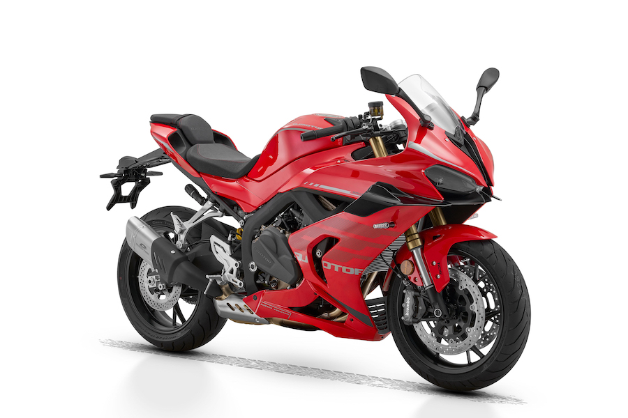 srk800rr_red_07